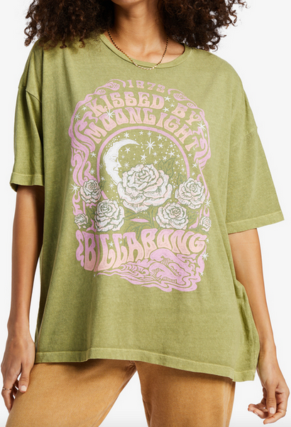 Kissed By The Moonlight Tee - Avocado