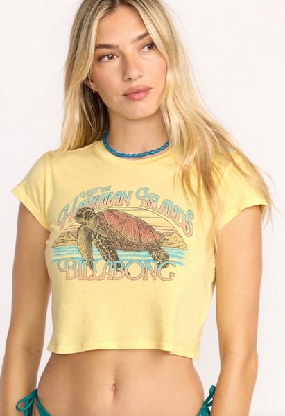 Going On Vacay Tee - Retro Yellow