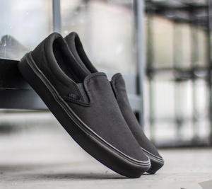 Classic Slip-On - Black/Black